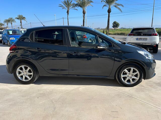 PEUGEOT 208 ALLURE 1.2 E-THP SPANISH LHD IN SPAIN 90000 MILES SUPERB 2015